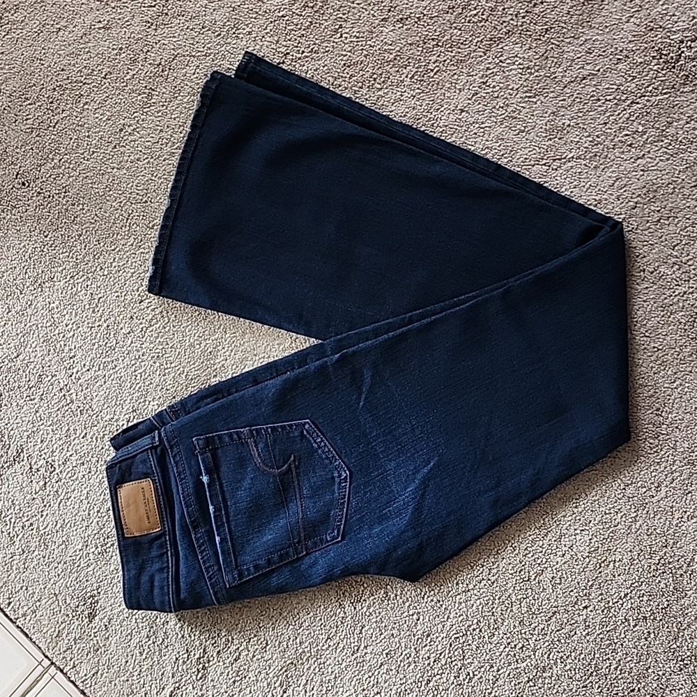 AE Dark Wash Flare Jeans Size 2 Short Artist Flare